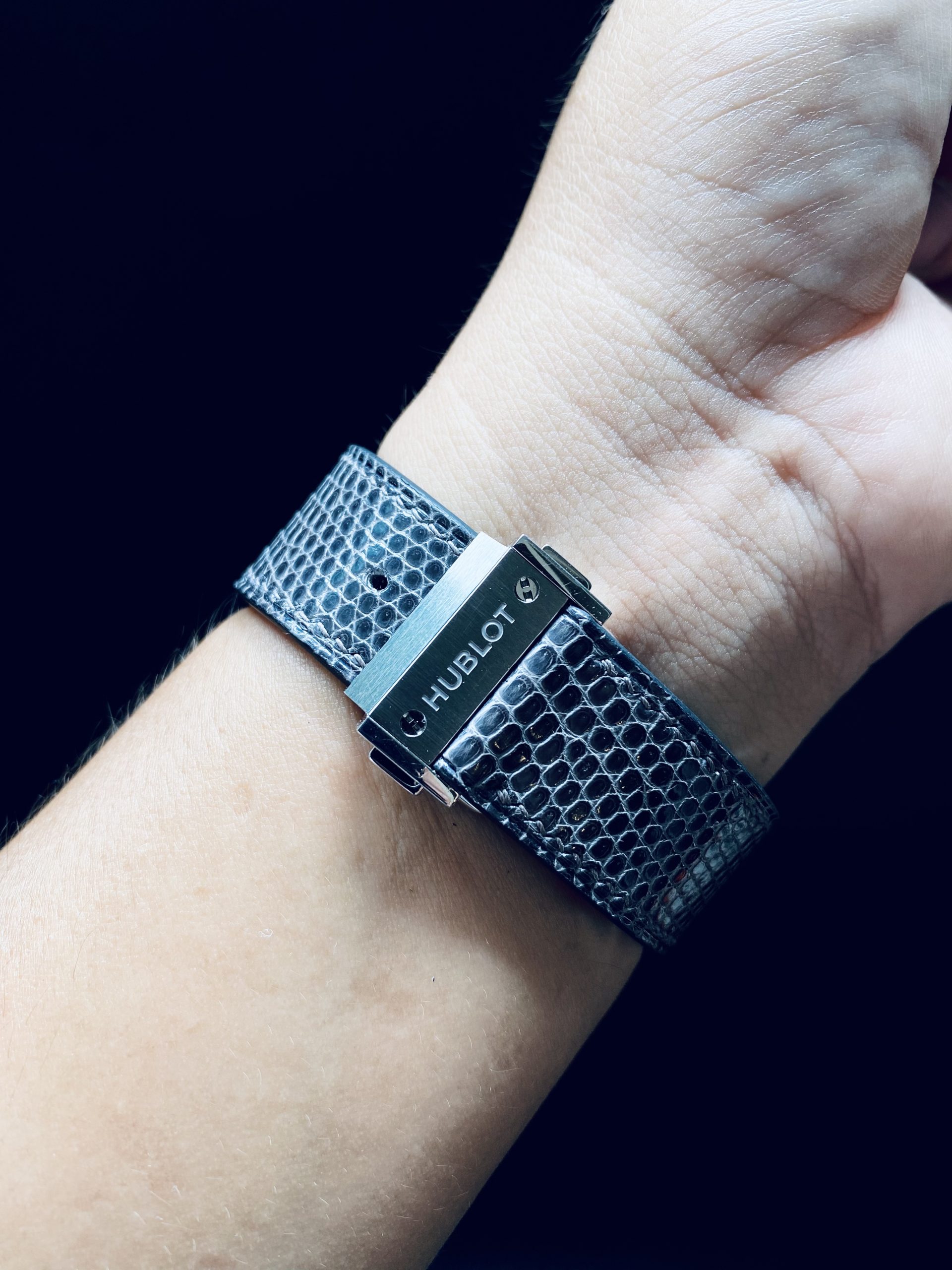 23CF9DD0-22A0-4EA8-AF8C-441D4D21D916