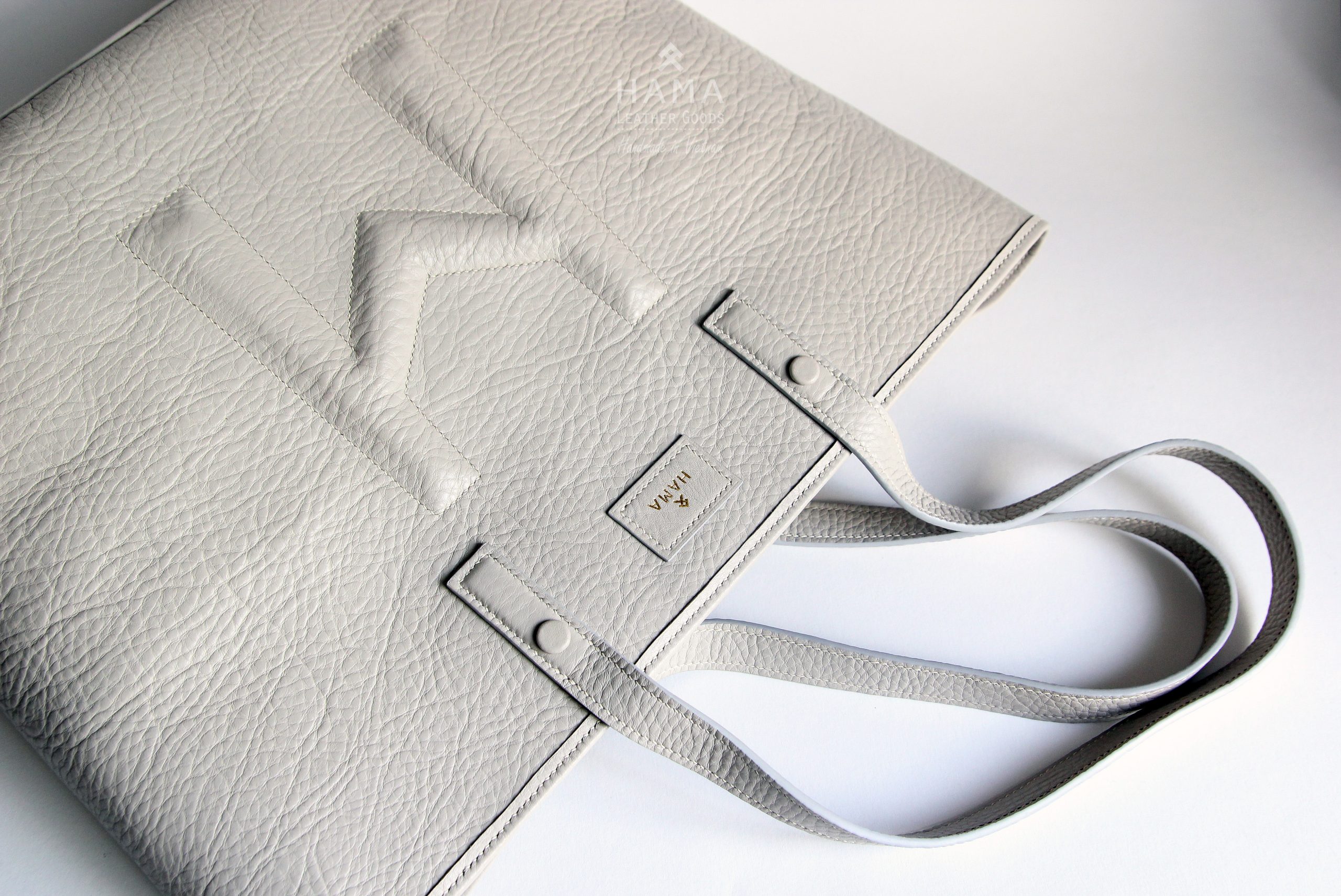 EEA243CB-841B-4385-8763-CF32163AE04C