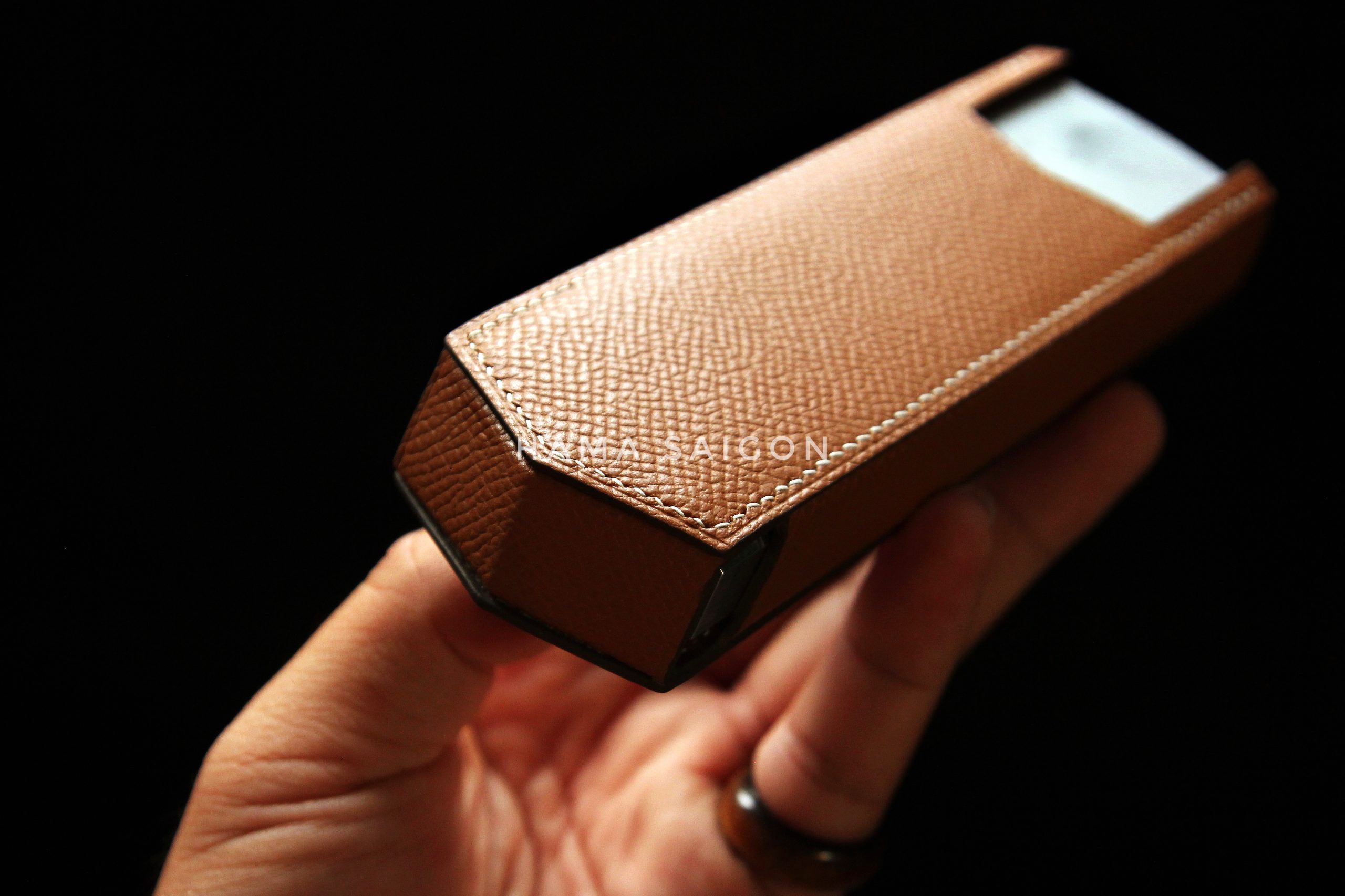 F7B30CE6-3C10-4F89-95DB-2E5A7E11CEC1