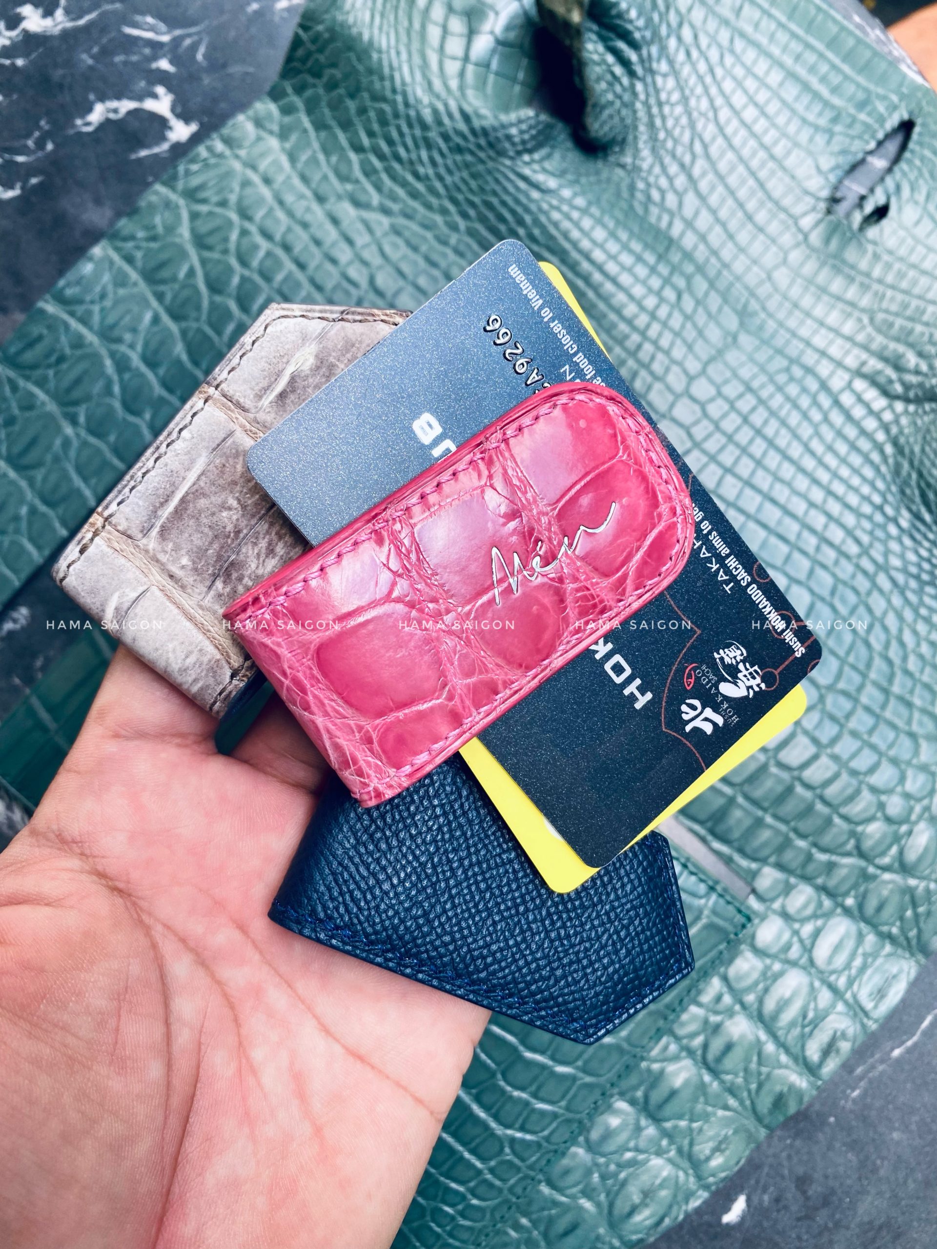 C255C0CE-2FFD-462A-8DC8-E2D7144F577C